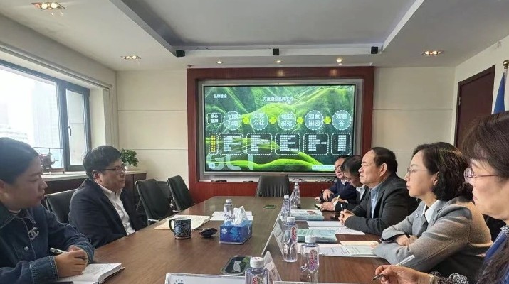 春潮涌動(dòng)，使命催征。全國(guó)兩會(huì)勝利閉幕后，3月11日至13日，全國(guó)政協(xié)委員，甘肅文旅集團(tuán)黨委書記、董事長(zhǎng)石培文帶領(lǐng)集團(tuán)黨委副書記、總經(jīng)理馬文玫、集團(tuán)分管負(fù)責(zé)同志及相關(guān)子公司負(fù)責(zé)人，以“開局即決戰(zhàn)、起步即